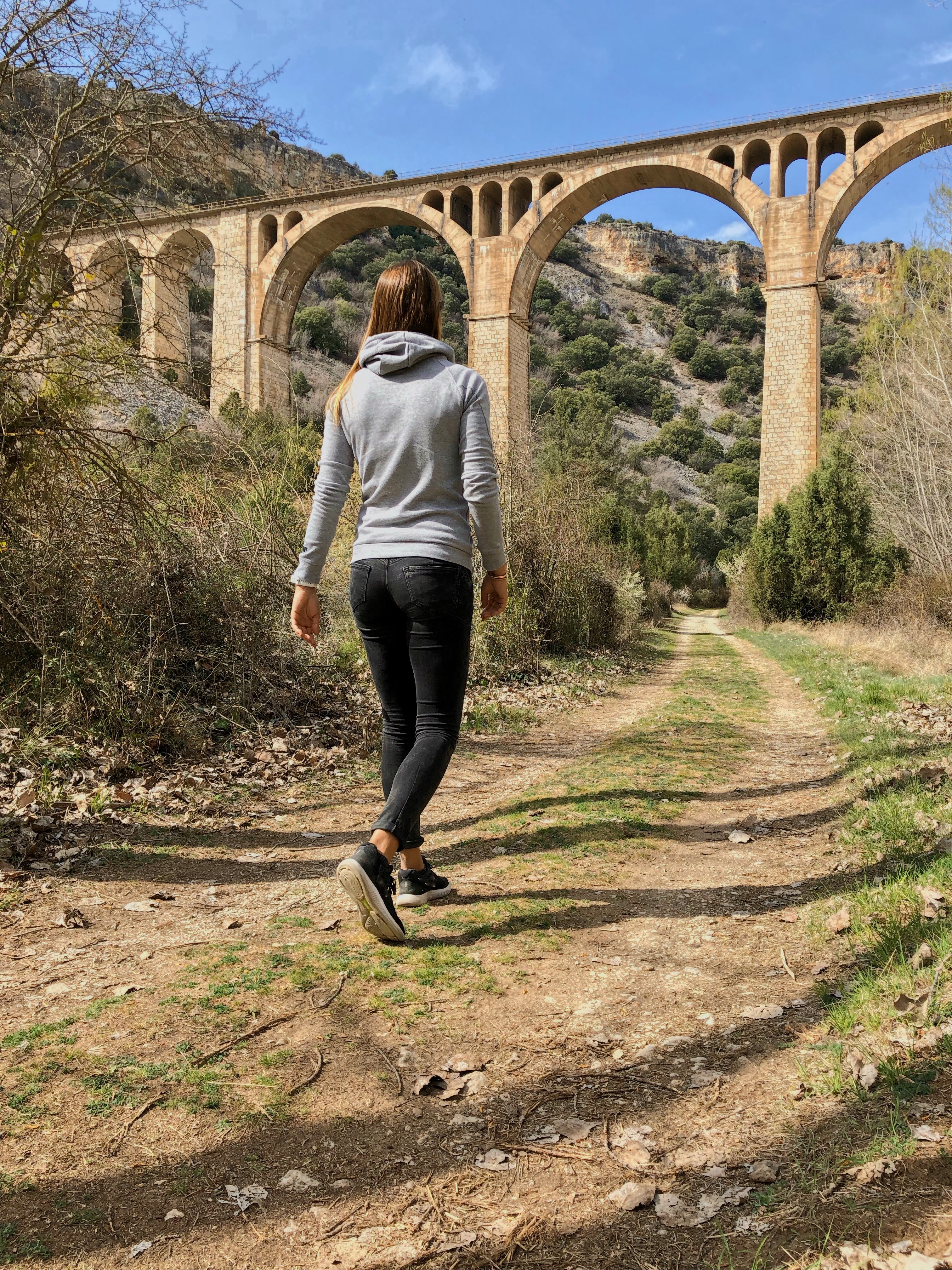 0EA01B5F-A451-4DBD-81BA-31C14E52FC6B